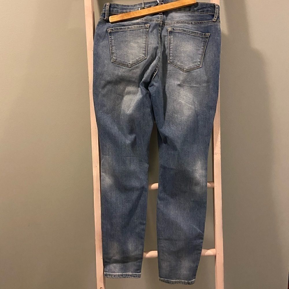 💝 3/$75 Miracle Divine Skinny Jeans - Picture 5 of 7